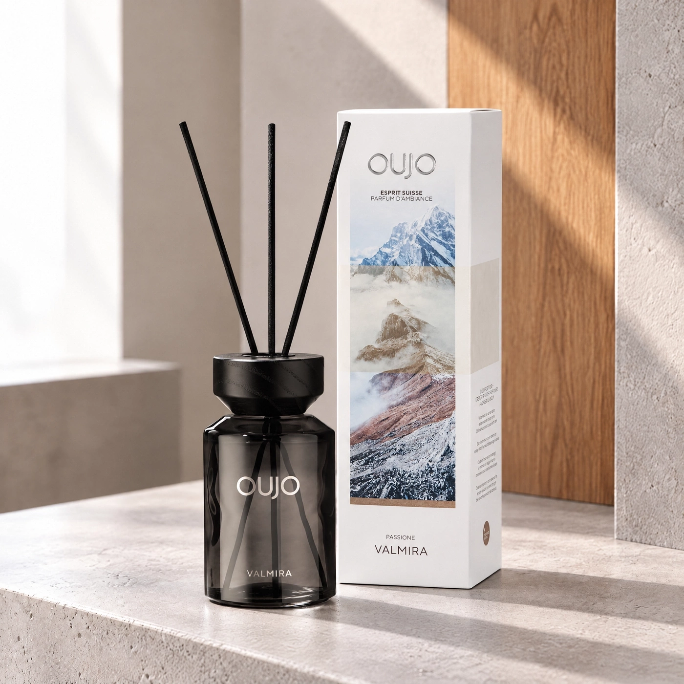 Diffuser with mountain landscape on packaging