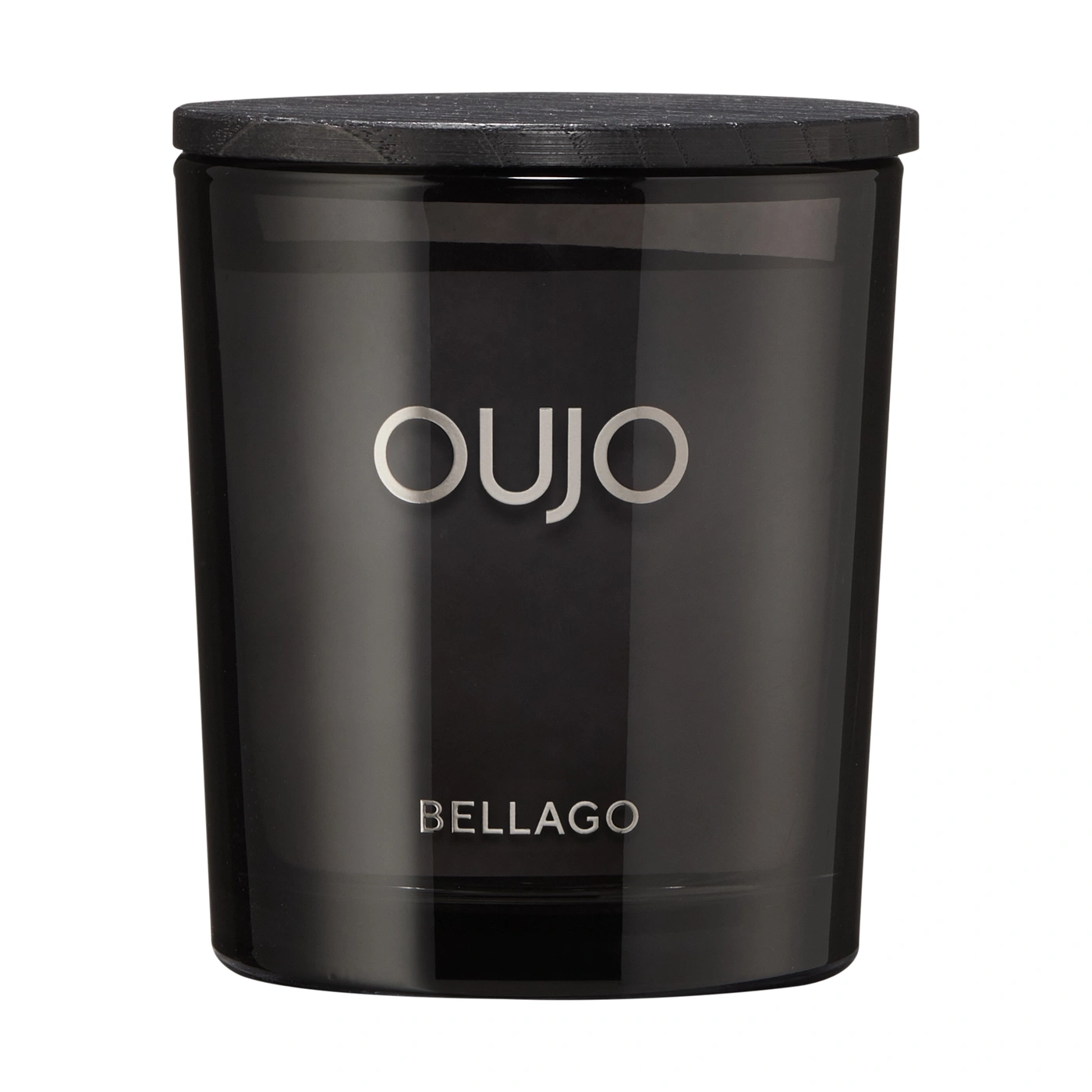 Schwarze Duftkerze von Bellago mit Holzdeckel und dem Schriftzug OUJO.